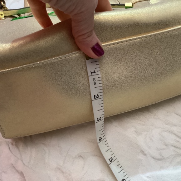 NWT Liz Claiborne Gold shimmery crossbody bow satchel - Picture 8 of 12